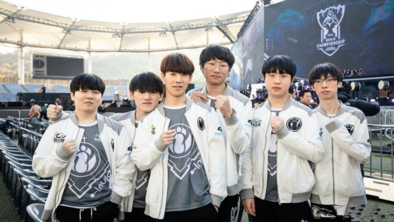 火速签约！LPL赛事官网WE大名单出现Able